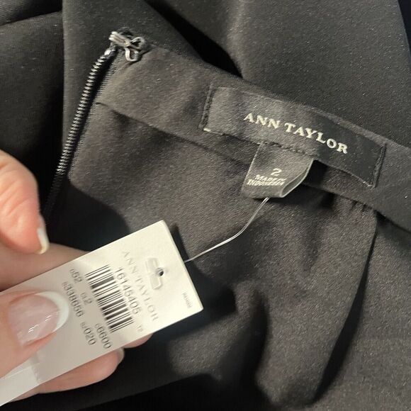 Ann Taylor Skirt size 2 Black Stretch A Line Above Knee Length Stretch Cocktail - Picture 9 of 9